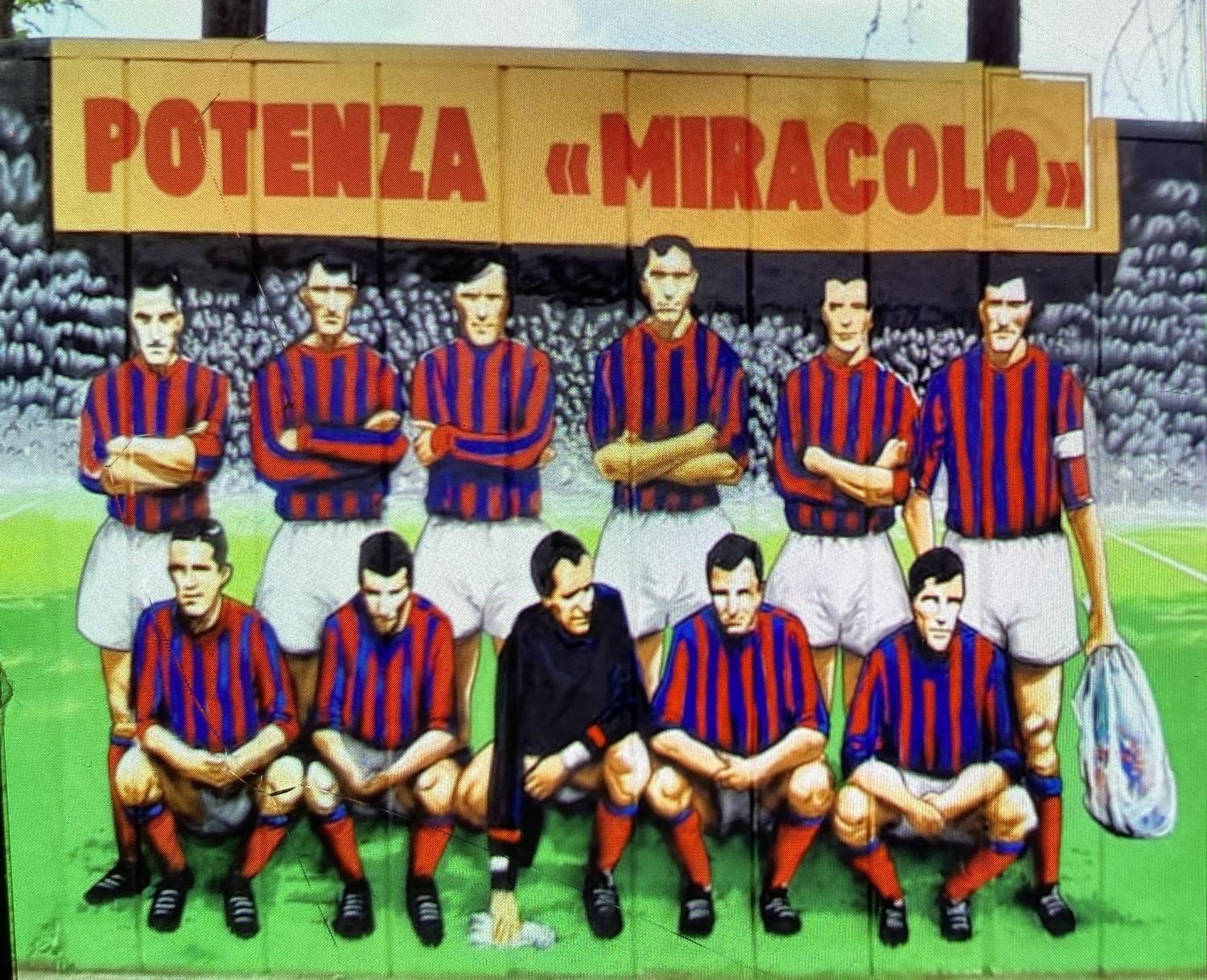Murale Potenza Calcio - Foto Renato Malaman/itp